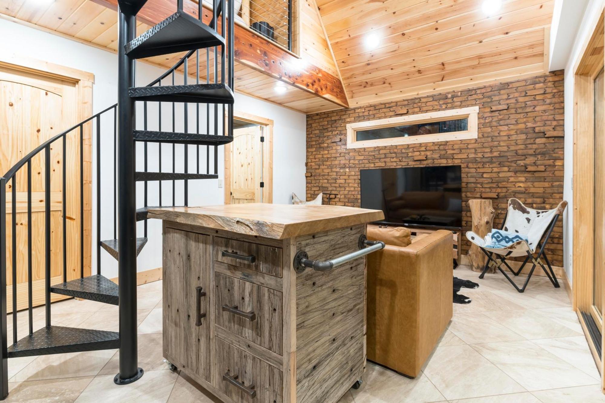 The Tree House In 本顿维 外观 照片