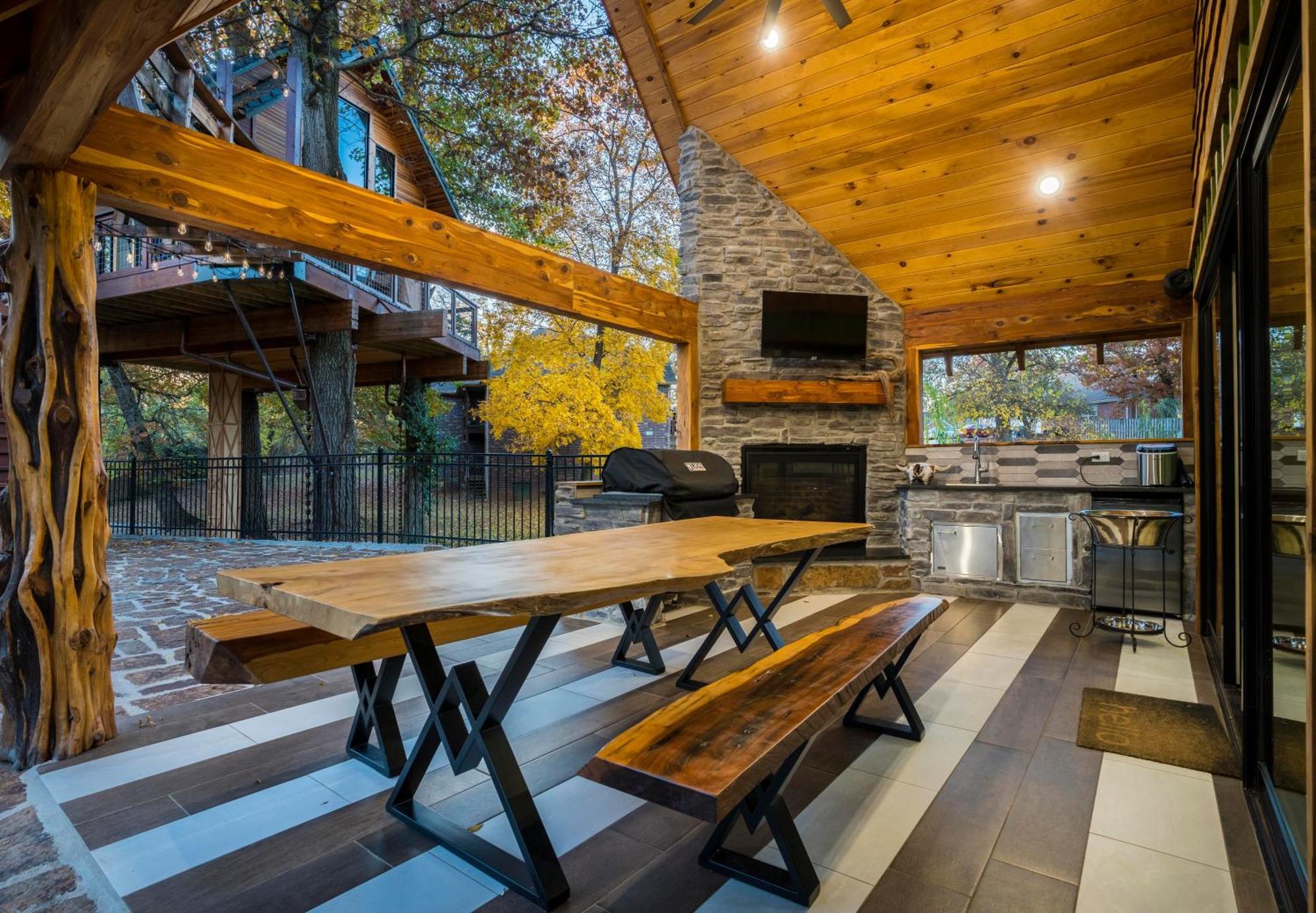 The Tree House In 本顿维 外观 照片